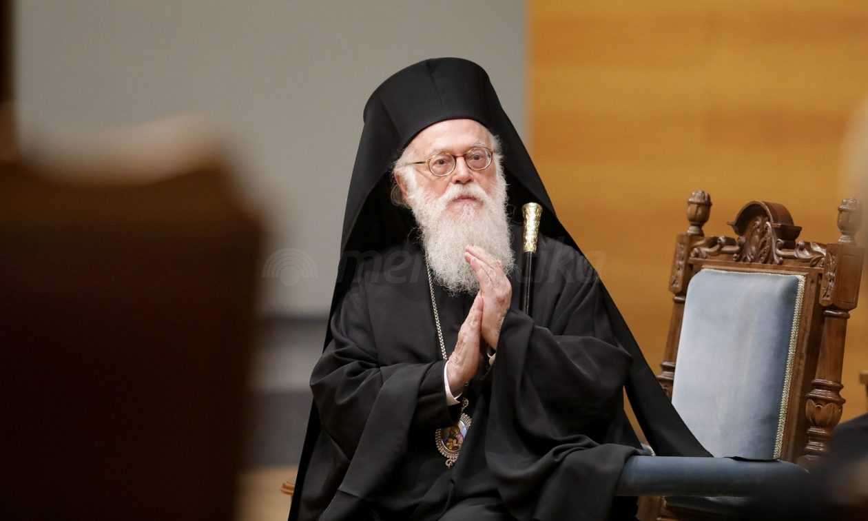 Αρχιεπίσκοπος Αλβανίας Αναστάσιος: Επιδεινώθηκε η υγεία του - Υποβλήθηκε σε τραχειοστομία