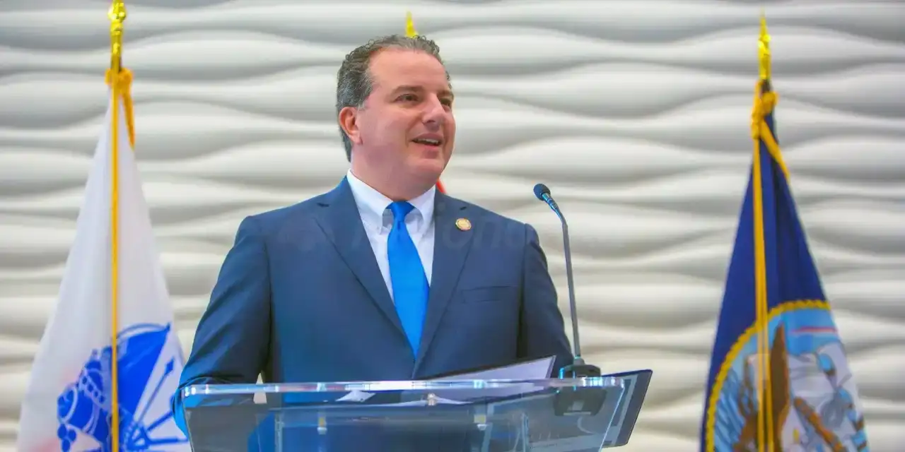 Ο Ελληνοαμερικανός Τζίμι Πατρώνης με καταγωγή από την Πάτμο εξασφάλισε την είσοδό του στο Κογκρέσο