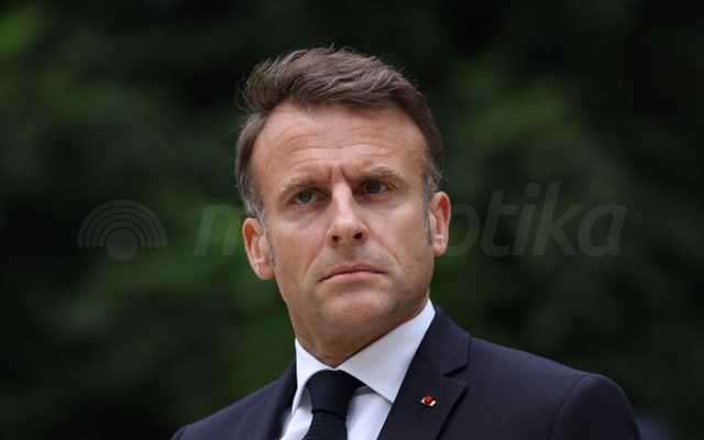 Μακρόν: Στο Λίβανο για να ασκήσει πιέσεις για μεταρρυθμίσεις