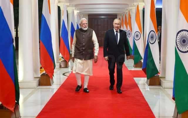 Πούτιν: Αν οι ΗΠΑ μπορούν να αγοράζουν τα καύσιμα της Ρωσίας, γιατί να μην έχει και η Ινδία το ίδιο προνόμιο;