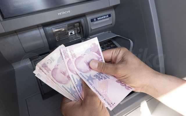 Τουρκία: Αύξηση 30% στον κατώτατο μισθό το 2025