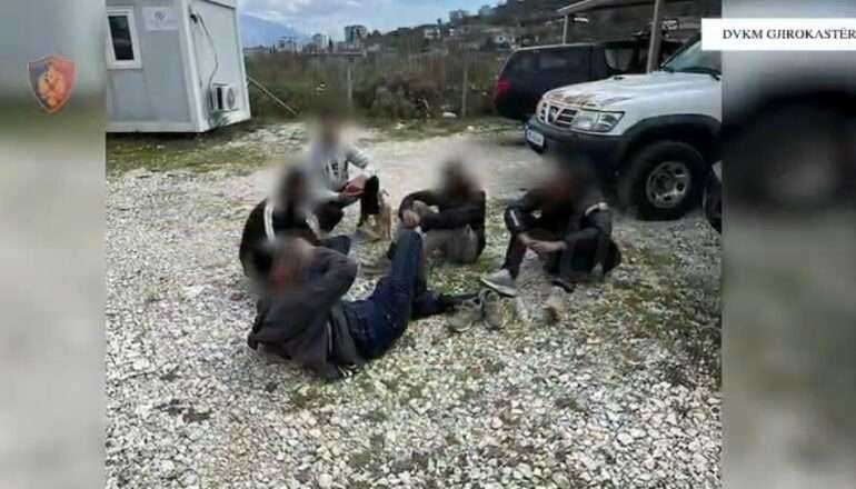 Σύλληψη 23χρονου για μεταφορά μεταναστών στη γέφυρα της Γλύνας