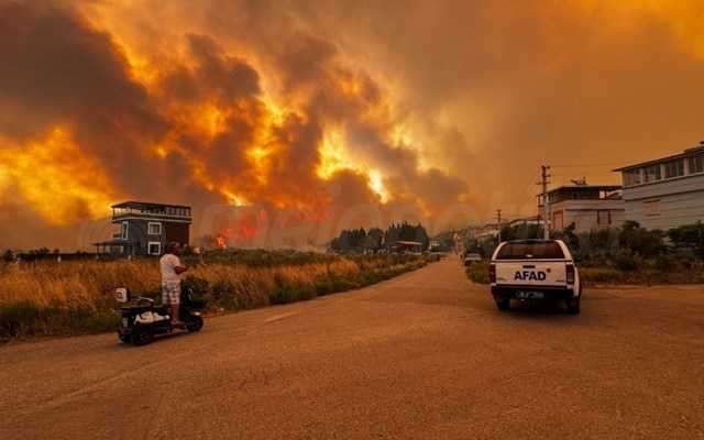 Αυστραλία: Χιλιάδες άνθρωποι εγκαταλείπουν τα σπίτια τους λόγω των πυρκαγιών στη Νέα Νότια Ουαλία