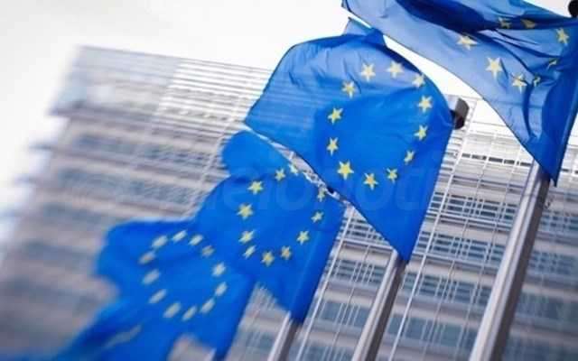 Ευρωπαίος αξιωματούχος: Η ΕΕ δεσμεύτηκε να στείλει βλήματα πυροβολικού 5 δισ. ευρώ στην Ουκρανία