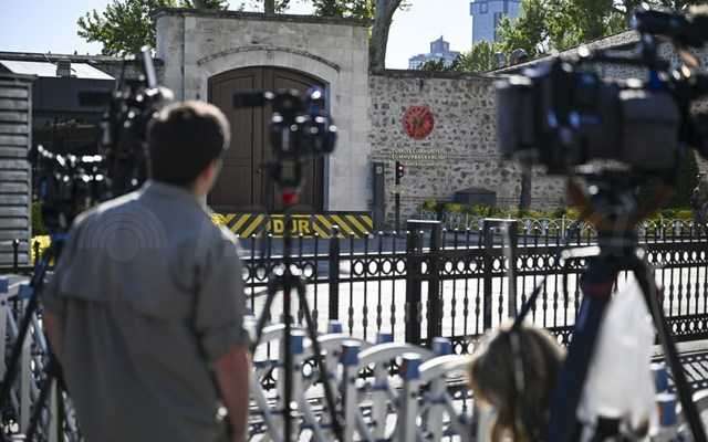 Μια πρώτη δειλή προσέγγιση στην Πόλη