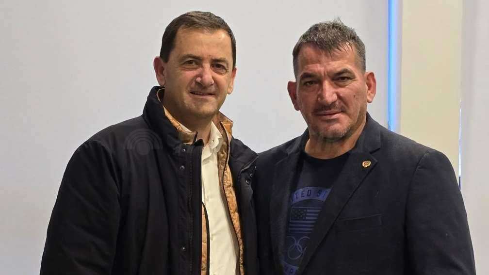Ο Δήμαρχος Χιμάρας Βαγγέλης Τάβος υποδέχθηκε τον Ολυμπιονίκη Πύρρο Δήμα