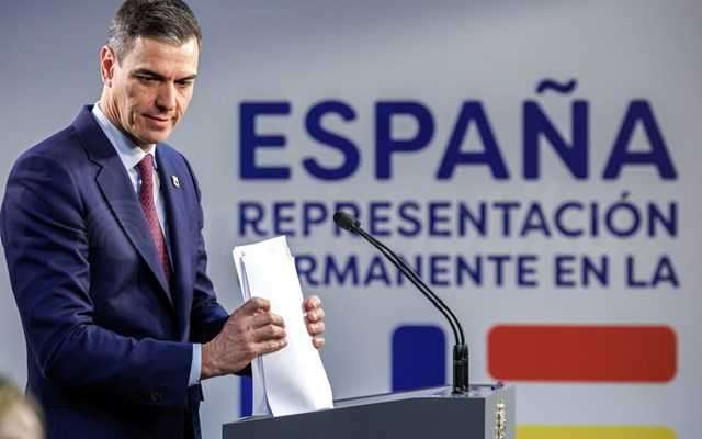 Σάντσεθ: Καλεί σε εξέγερση εναντίον της "κάστας" των εταιρειών τεχνολογίας που ελέγχει τα social media