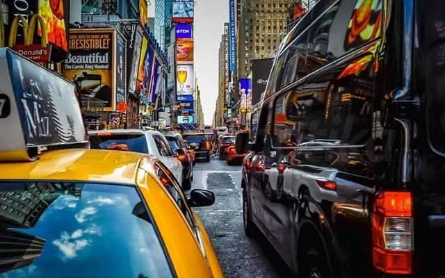 Νέα Υόρκη: Η πρώτη αμερικανική μητρόπολη που θεσπίζει διόδια
