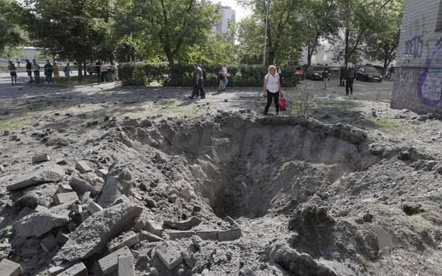 Ουκρανία: Τουλάχιστον ένας νεκρός από τη ρωσική επίθεση με οκτώ πυραύλους εναντίον του Κιέβου