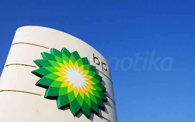BP: "Ψαλιδίζει" χιλιάδες θέσεις εργασίας για να μειώσει το κόστος