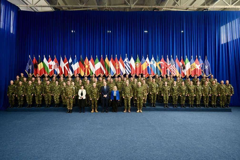 Δένδιας από Πρίστινα: Η ΕΛΔΥΚΟ με την παρουσία της επιτρέπει να υπάρχει ασφάλεια, ειρήνη και σταθερότητα