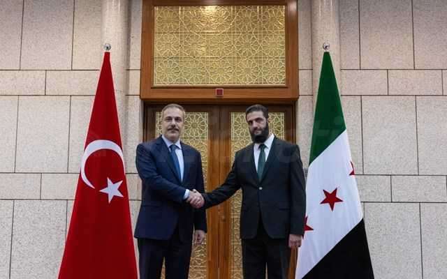 Συρία: Ο νέος ισχυρός άνδρας της χώρας υποδέχθηκε τον Τούρκο ΥΠΕΞ και αντιπροσωπεία των Δρούζων του Λιβάνου