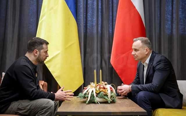 Ο πρόεδρος της Πολωνίας λέει ότι η Ουκρανία πρέπει να επιστρέψει στις συνομιλίες με τον πρόεδρο Τραμπ