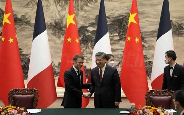 Επίσκεψη Μακρόν στην Κίνα με επίκεντρο την ενίσχυση δεσμών αλλά χωρίς μεγάλες συμφωνίες