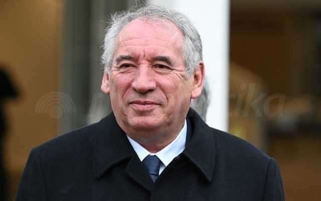 Bloomberg: Προτεραιότητα της νέας γαλλικής κυβέρνησης η μείωση του ελλείμματος