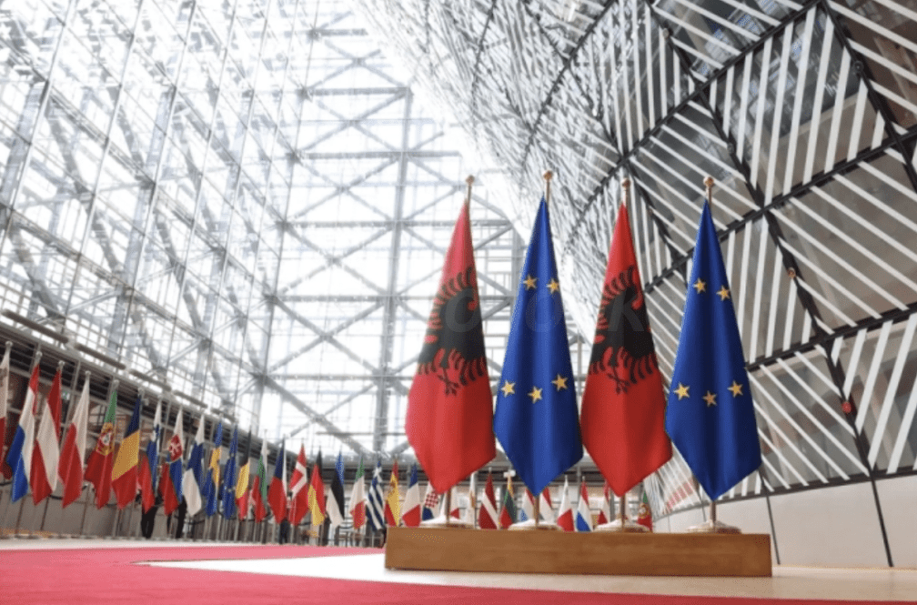 Η Αλβανία ανοίγει το τελευταίο κεφάλαιο διαπραγματεύσεων με την ΕΕ στις 17 Νοεμβρίου