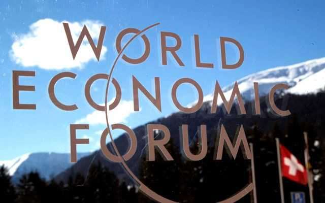 Στο Νταβός, η Ευρωπαϊκή Ένωση δηλώνει ρεαλίστρια έναντι του Τραμπ και τείνει το χέρι στην Κίνα