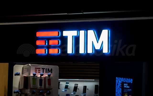 Bloomberg: Η CVC Capital Partners εξετάζει την αγορά του μεριδίου της Vivendi στην Telecom Italia