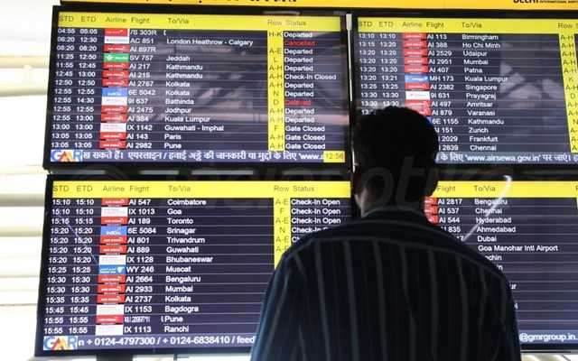 Βρετανία: Υποχρεωτική από σήμερα η έκδοση ηλεκτρονικής ταξιδιωτικής άδειας για Ευρωπαίους – Πόσο κοστίζει