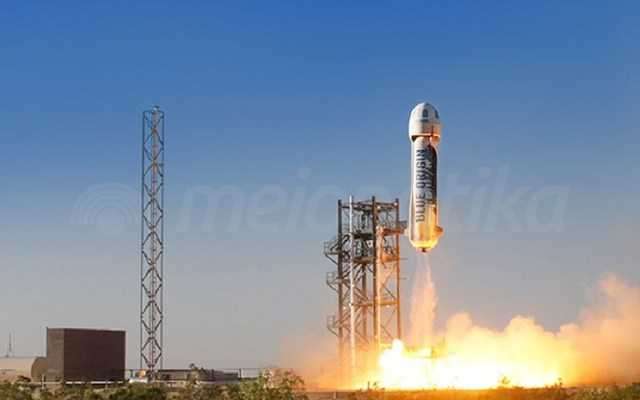 Blue Origin: Ανέβαλε την πρώτη εκτόξευση του πυραύλου της New Glenn