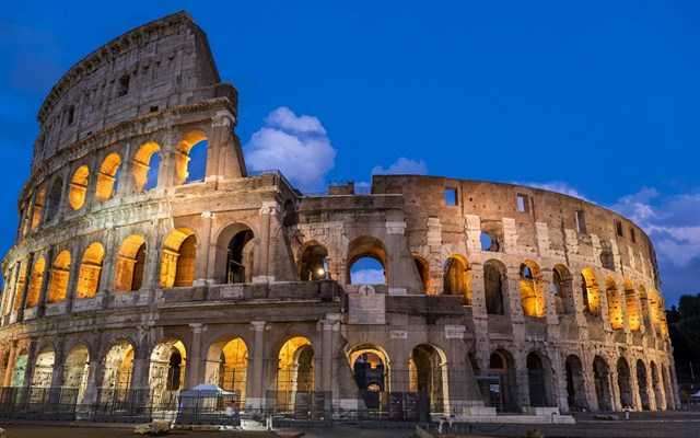 Πρόστιμο 20 εκατ. ευρώ σε ταξιδιωτικούς πράκτορες για τα εισιτήρια του Κολοσσαίου