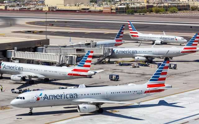 Καθηλωμένα όλα τα αεροπλάνα της American Airlines λόγω τεχνικού προβλήματος