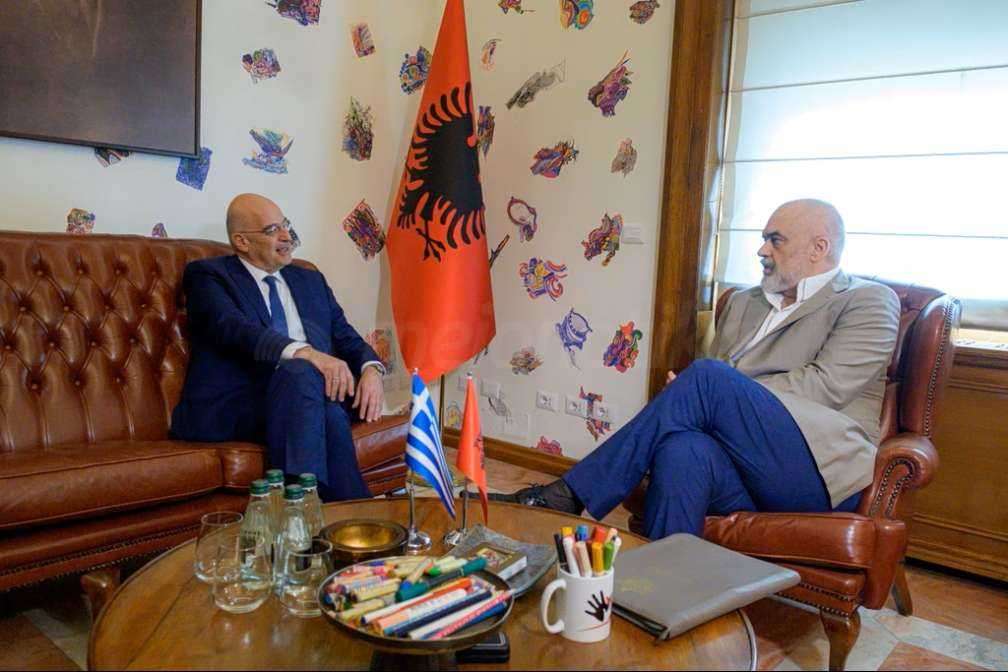 Ο Δένδιας στα Τίρανα για την επανεκκίνηση των συνομιλιών περί ΑΟΖ Ελλάδας – Αλβανίας